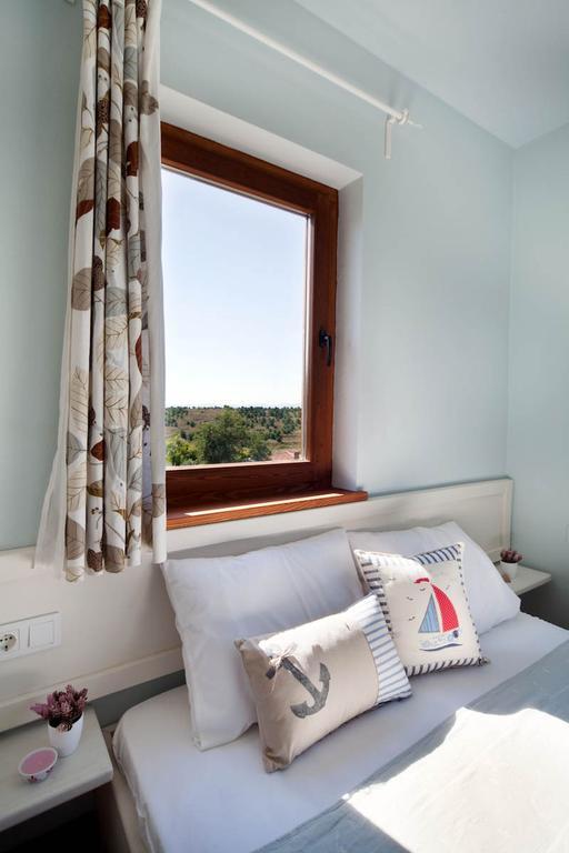 Bed and breakfast Mavikarga Bozcaada Chambre photo